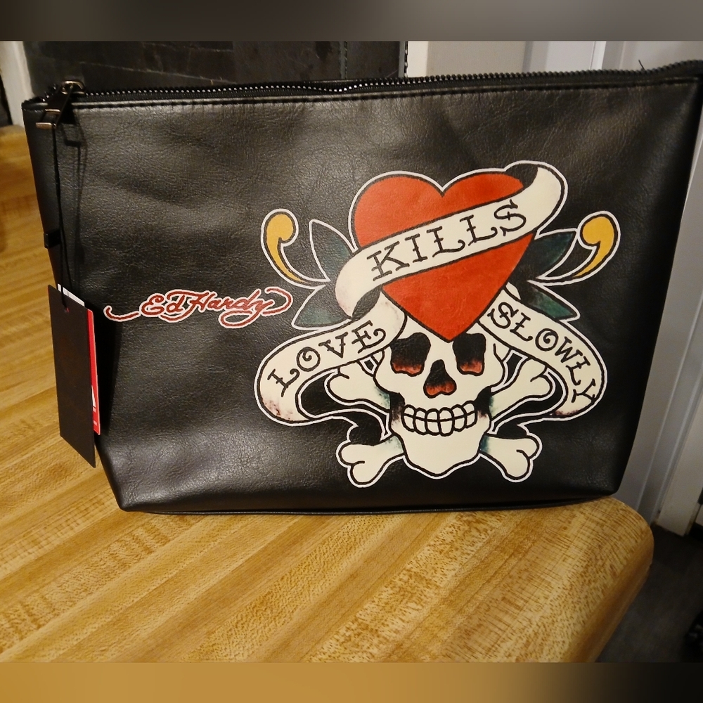Ed Hardy Large Black Skull Cosmetic Case – NWT – Tattoo Tattoo Style – Rare